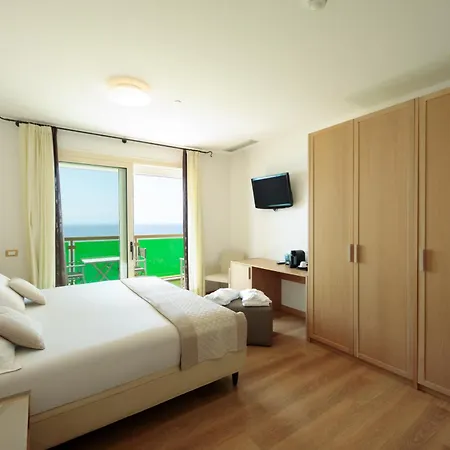 Hotel Bristol