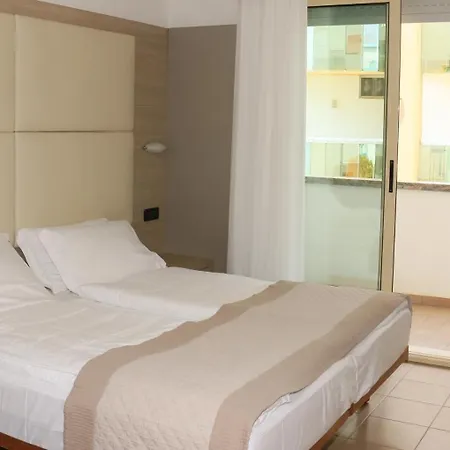 Bristol 4* לידו די ג'סולו