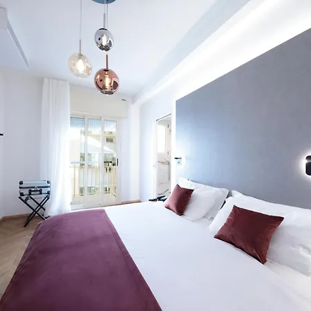 Ξενοδοχείο Bristol 4*