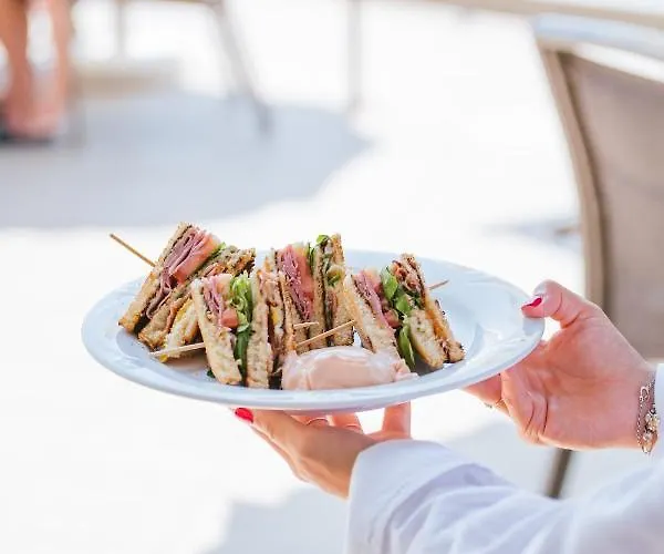 酒店 布里斯都酒店 4*